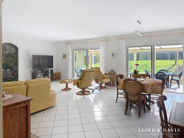 Meschers centre : Maison plain-pied 144 m², 3 chambres, 1500 m² de terrain