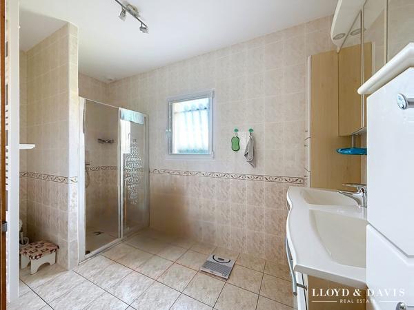 Meschers centre : Maison plain-pied 144 m², 3 chambres, 1500 m² de terrain