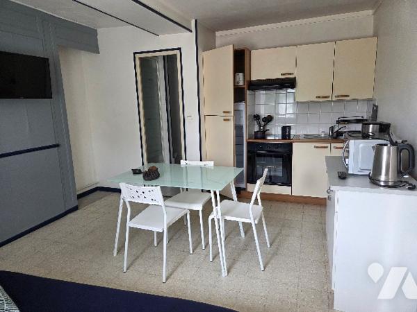 ST ETIENNE DU ROUVRAY, IDEAL INVESTISSEUR, ensemble immobilier mixte commerce et d'habitations