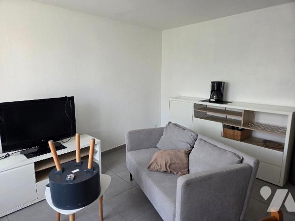 ST ETIENNE DU ROUVRAY, IDEAL INVESTISSEUR, ensemble immobilier mixte commerce et d'habitations