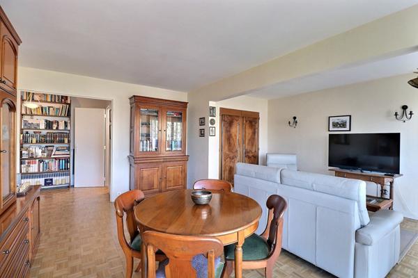 Bel Appartement 5 pièces (98,70 m²) Maisons-Laffitte, Environnement préservé ,13 min gare à pied