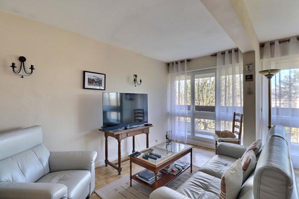 Bel Appartement 5 pièces (98,70 m²) Maisons-Laffitte, Environnement préservé ,13 min gare à pied