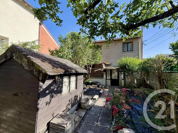 Maison à vendre  5 pièces - 111,08 m 2   LIVRY GARGAN  - 93