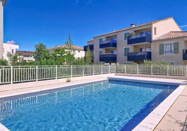 Superbe appartement avec terrasse, double garage et vue dégagée 362 000 €