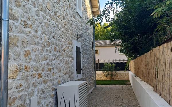 Maison à vendre    4 pièces • 84 m2 Le Puy-Sainte-Réparade