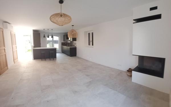 Maison à vendre    4 pièces • 84 m2 Le Puy-Sainte-Réparade