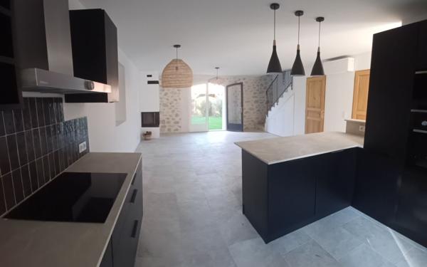 Maison à vendre    4 pièces • 84 m2 Le Puy-Sainte-Réparade