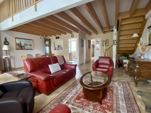 VIEUX PORT – DERNIER ÉTAGE AVEC VUE !