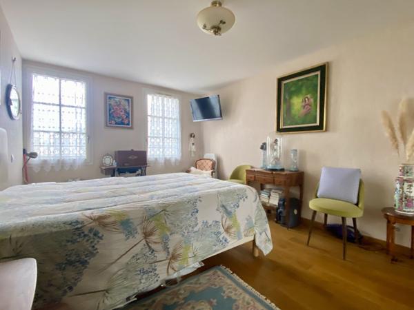 VIEUX PORT – DERNIER ÉTAGE AVEC VUE !