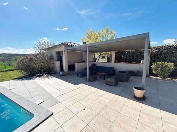 Maison Aussonne 8 pièce(s) avec piscine sur 1236 m² de terrain, hors couloir aérien