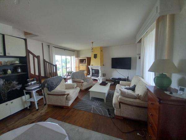 IMMEUBLE PROCHE GARE POSSILITE 4 LOTS