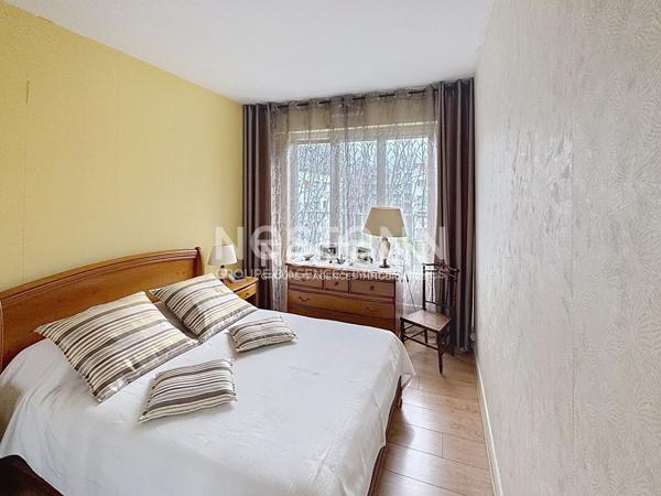 Appartement 4 pièces 2 chambres séjour double à Chilly-Mazarin sans travaux proche des écoles, commerces et de la plaine de Balizy