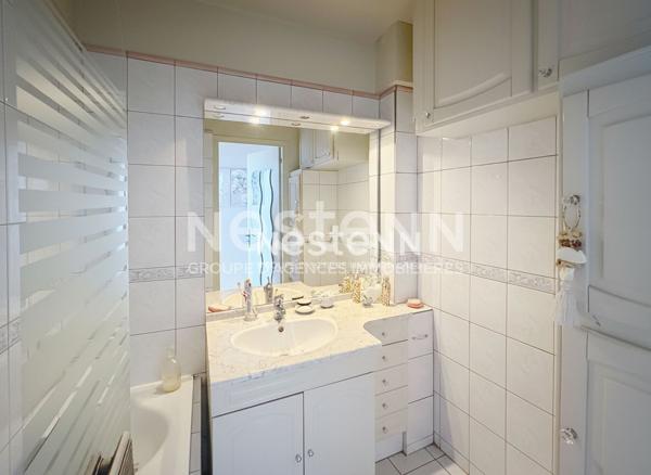 Appartement 4 pièces 2 chambres séjour double à Chilly-Mazarin sans travaux proche des écoles, commerces et de la plaine de Balizy