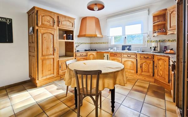 Maison à vendre    5 pièces •  Blauzac