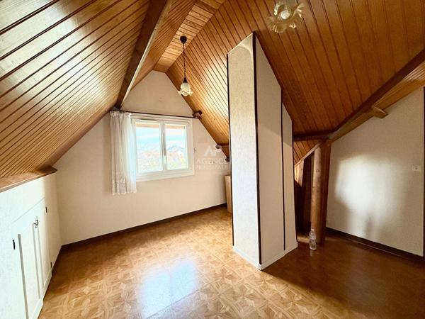 Maison 4 pièce(s) 100.49m2 €599 000 ** - Référence 767