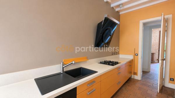 Vente
                Maison bourgeoise214,84 m² - 8 Pièces -
                    LIBOURNE (33500)
