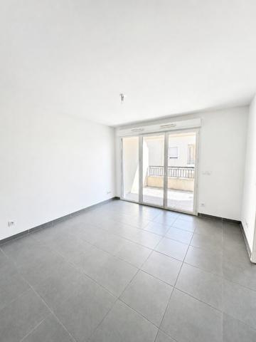Appartement TOULON 38.56 m²