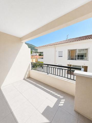 Appartement TOULON 38.56 m²