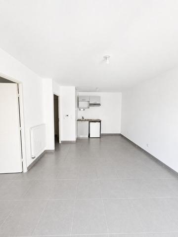 Appartement TOULON 38.56 m²