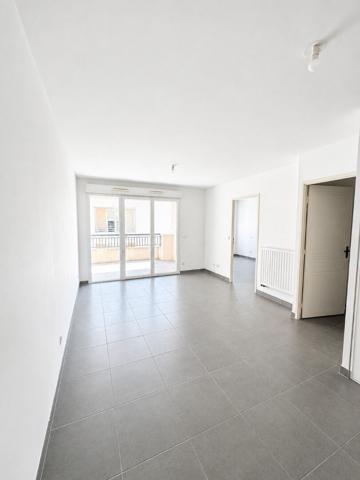 Appartement TOULON 38.56 m²