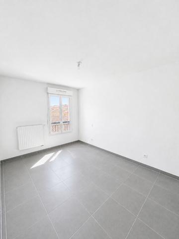 Appartement TOULON 38.56 m²