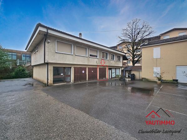 GARAGE À VENDRE – SAINT-JULIEN-EN-GENEVOIS – AVENUE DE GENÈVE – 11 M²