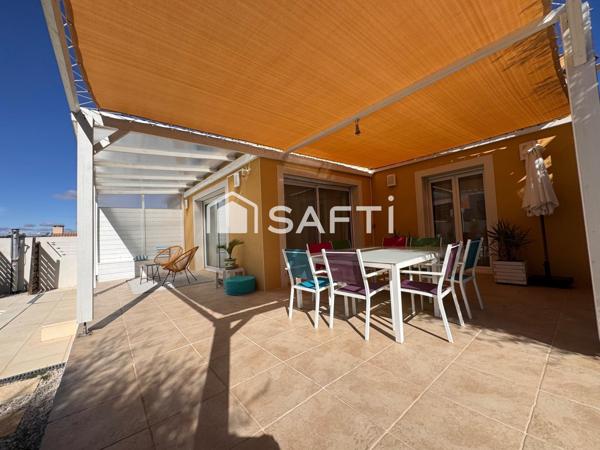 Villa de plain pied 146m2, parcelle 621m2, piscine, panneaux photovoltaïques