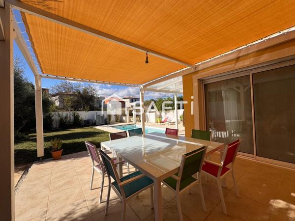 Villa de plain pied 146m2, parcelle 621m2, piscine, panneaux photovoltaïques