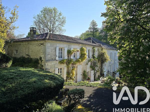 Maison à vendre 10 pièces 354 m² Gensac-la-Pallue