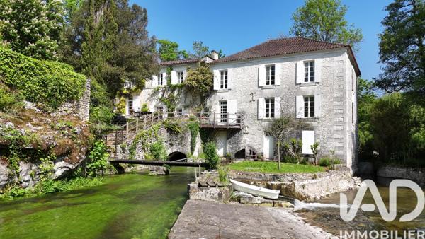 Maison à vendre 10 pièces 354 m² Gensac-la-Pallue