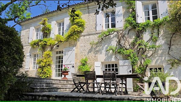 Maison à vendre 10 pièces 354 m² Gensac-la-Pallue