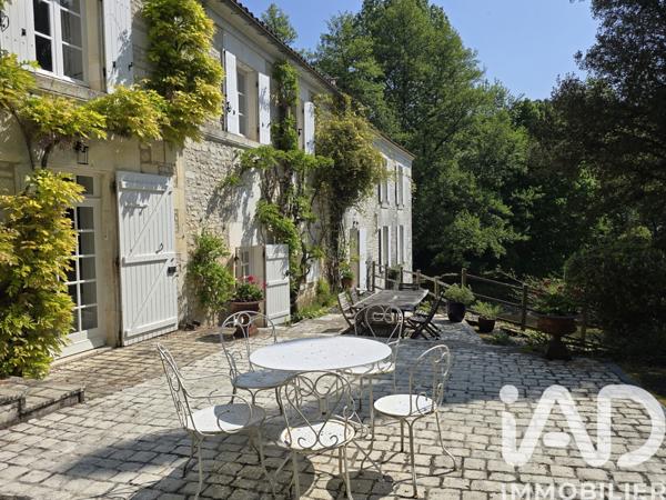 Maison à vendre 10 pièces 354 m² Gensac-la-Pallue