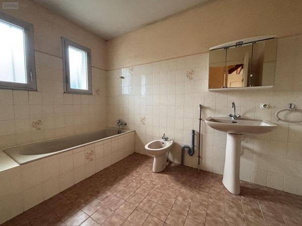 Maison individuelle à vendre à Noyal-Châtillon-sur-Seiche en Ille-et-Vilaine (35230), ref : 35129-6665