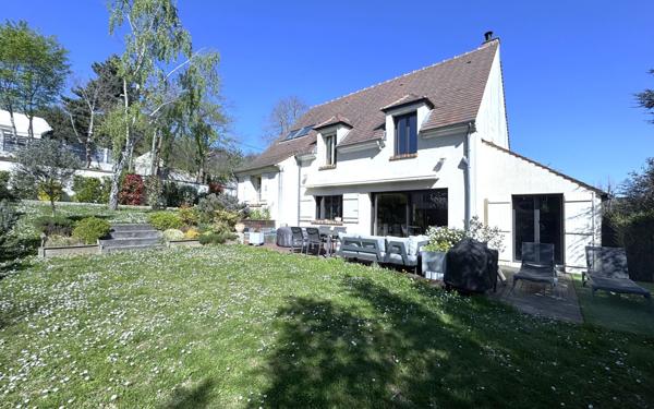 Maison à vendre    7 pièces • 186,30 m2 Saint-Leu-la-Forêt