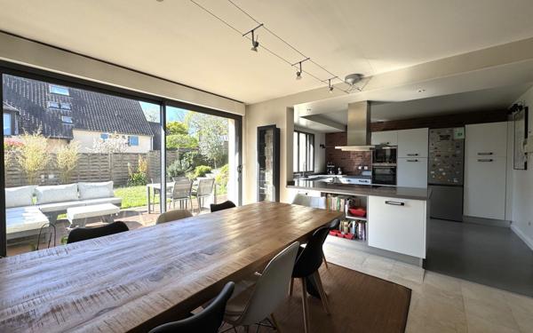 Maison à vendre    7 pièces • 186,30 m2 Saint-Leu-la-Forêt