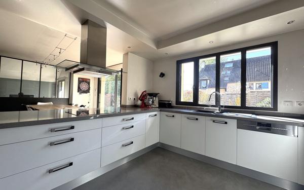 Maison à vendre    7 pièces • 186,30 m2 Saint-Leu-la-Forêt