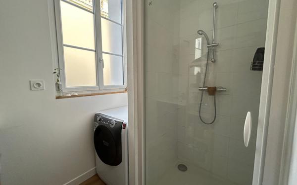 Immeuble à vendre    10 pièces •  Châtellerault