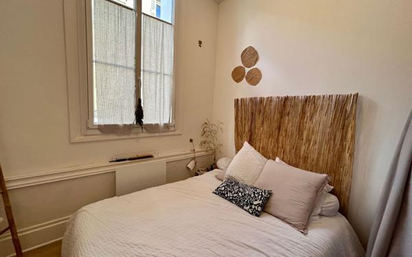 Immeuble à vendre    10 pièces •  Châtellerault