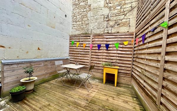 Immeuble à vendre    10 pièces •  Châtellerault