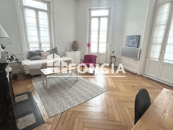 Location Appartement 2 pièces 49.3 m² - 9 RUE MICHELET Saint-etienne 42000
