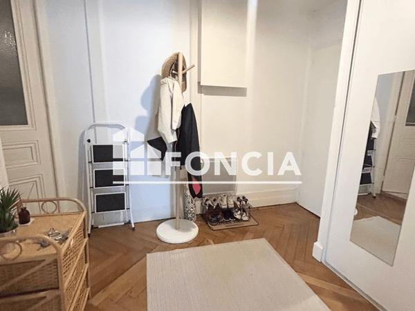 Location Appartement 2 pièces 49.3 m² - 9 RUE MICHELET Saint-etienne 42000