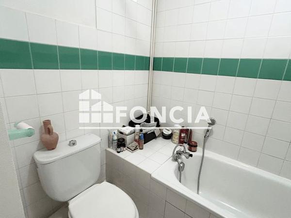 Location Appartement 2 pièces 49.3 m² - 9 RUE MICHELET Saint-etienne 42000