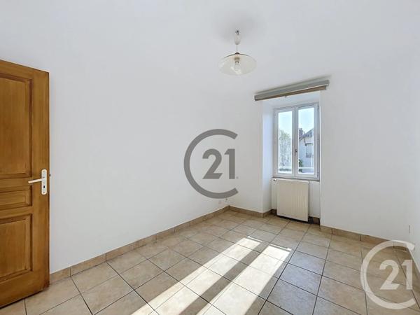 Appartement F3 à vendre  3 pièces - 57,10 m 2   MONTEREAU FAULT YONNE  - 77