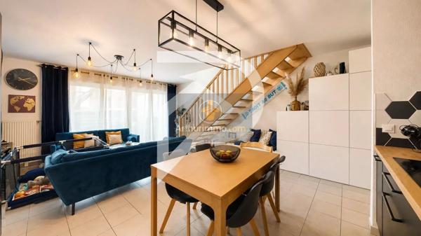 Vente                                                      Maison
                        
                     3 pièces                      82 m2                     à Chanteloup-les-Vignes