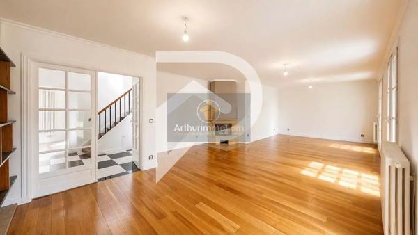 Vente                                                      Maison
                        
                     7 pièces                      160 m2                     à Andrésy