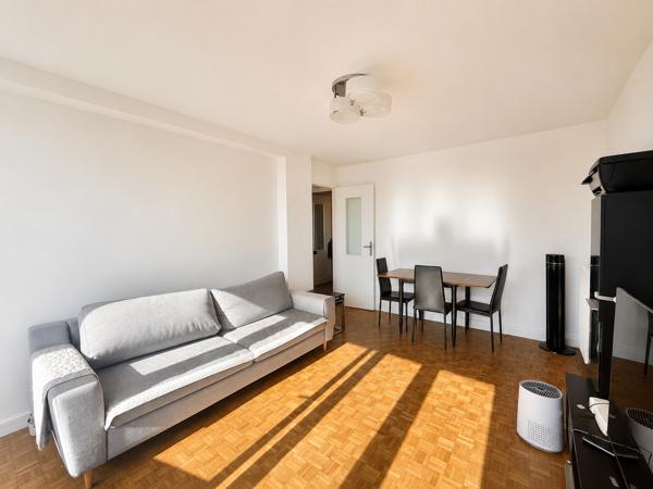 Appartement
         3 pièces
        - 58 m² Exclusivité 279 000 € *