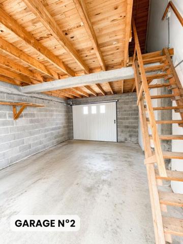Maison de 105 m² - 5 pièces - terrain 495 m² -  au calme en impasse - 2 garages - proximité du centre-ville (350 m)