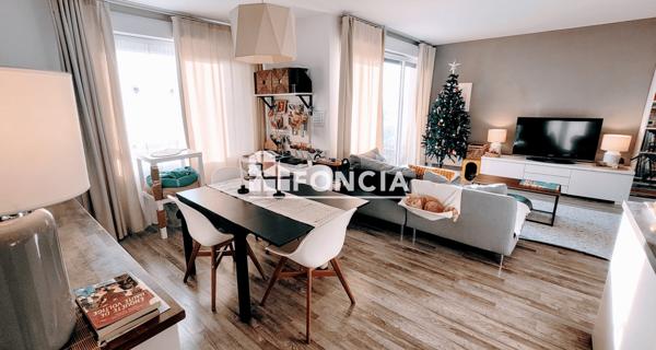 Location Appartement 4 pièces 90.31 m² - Evry 91000
