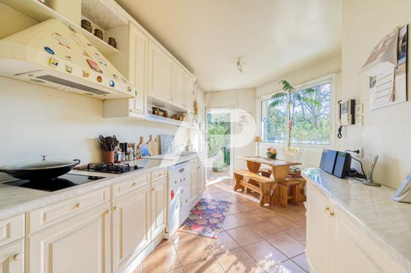 SEVRES RIVE DROITE - MAISON D'ARCHITECTE 1 490 000 € **  - Référence  604-S