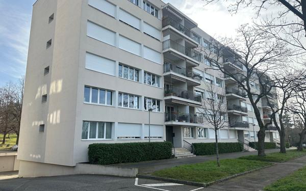 Appartement à vendre    3 pièces • 64,45 m2 Sainte-Foy-lès-Lyon